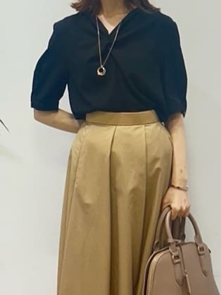 Miwaさんの「UNTITLED｜【洗える/ストレッチ/通勤】Vネックブラウス」を使ったコーディネート