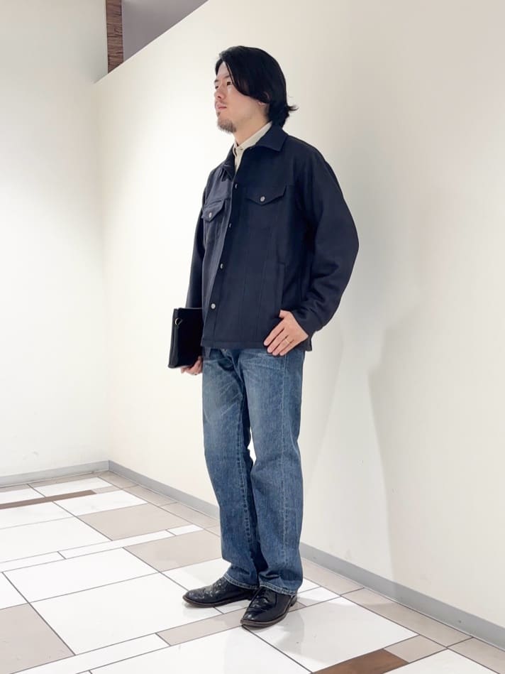 及川さんの「TAKEO KIKUCHI｜【モンスターストレッチ】日本製 ウォッシュド デニムパンツ」を使ったコーディネート