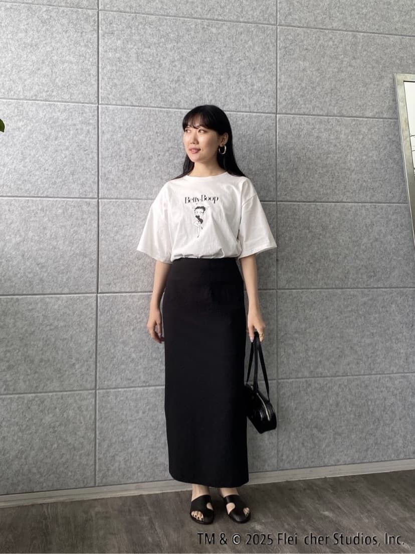 rinaさんの「INDIVI｜【Betty Boop(TM)】センタープリントワイドTシャツ」を使ったコーディネート