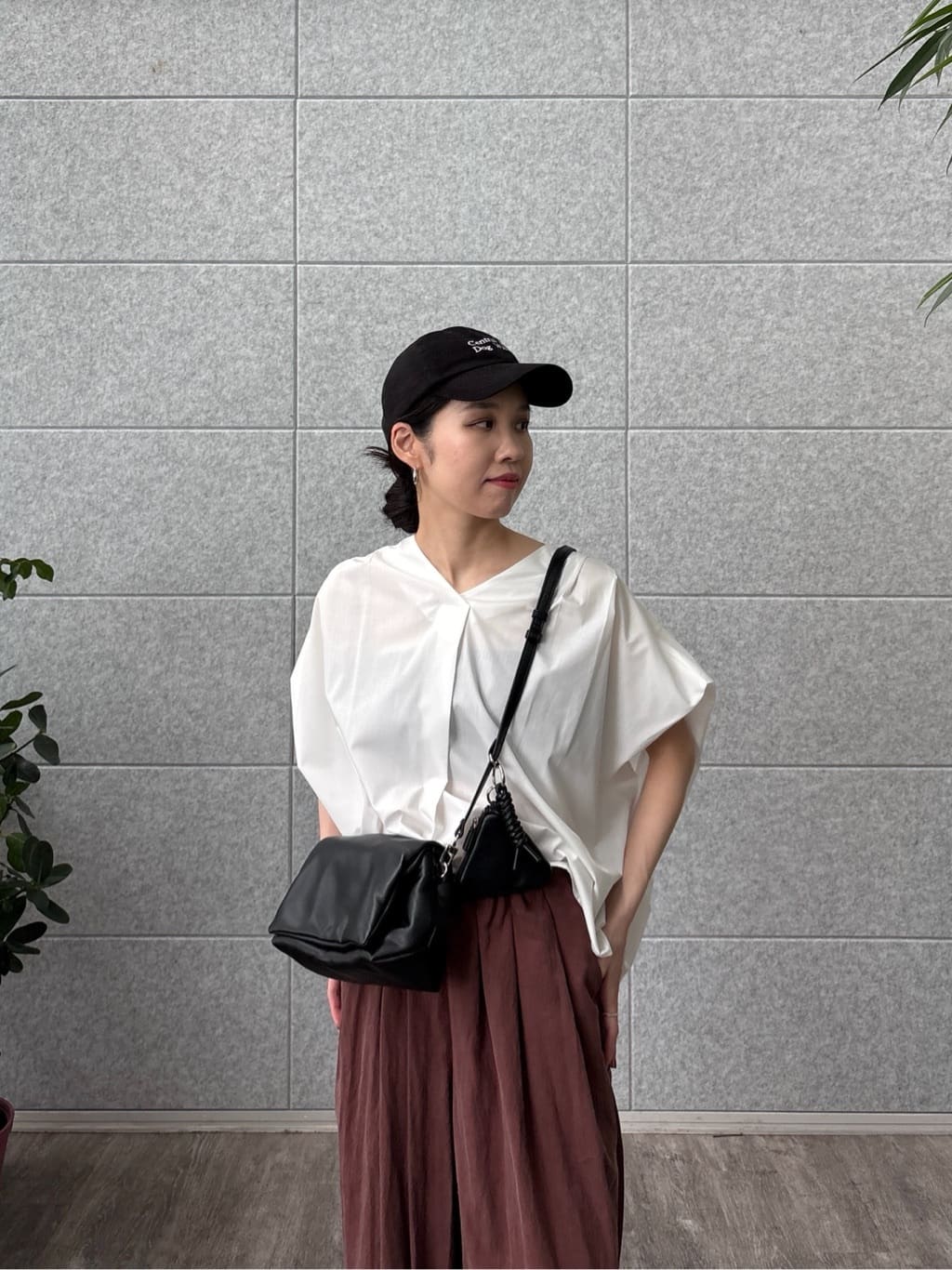 ひなさんの「INDIVI｜スリーブレスタックブラウス」を使ったコーディネート