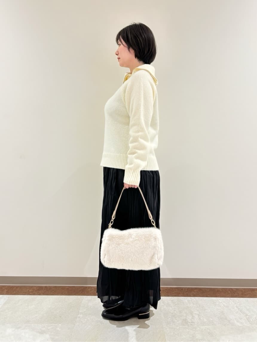 marikoさんの「grove｜サイドジップカラーニットプルオーバー」を使ったコーディネート
