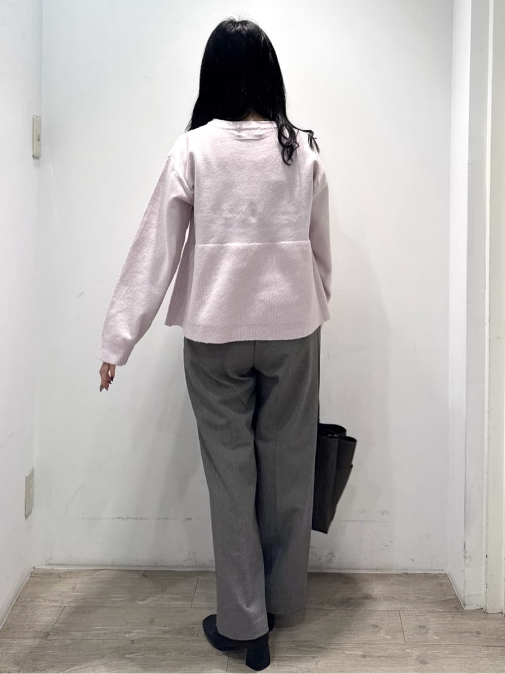yuicciさんの「OPAQUE.CLIP｜ペプラムニット【洗濯機OK】」を使ったコーディネート