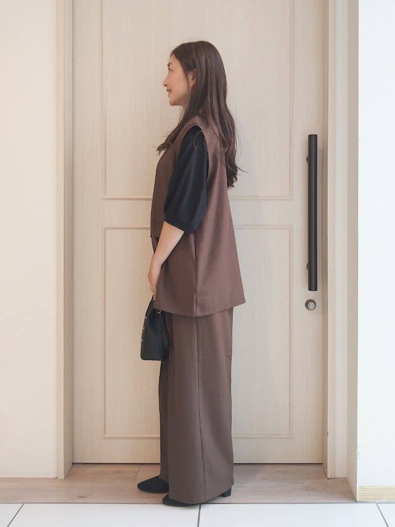mi-saさんの「SHOO･LA･RUE｜【S-LL/セットアップ可/洗濯後しわになりにくい】ダブルベスト」を使ったコーディネート
