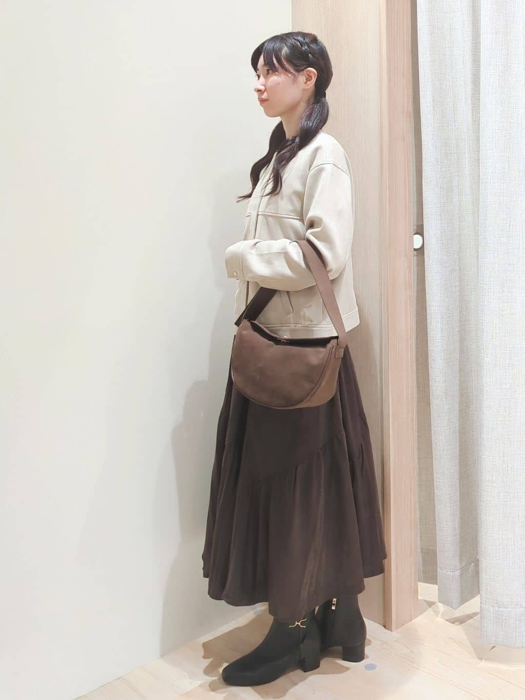 Yuiさんの「grove｜日常を華やかにするスエード調ブルゾン」を使ったコーディネート