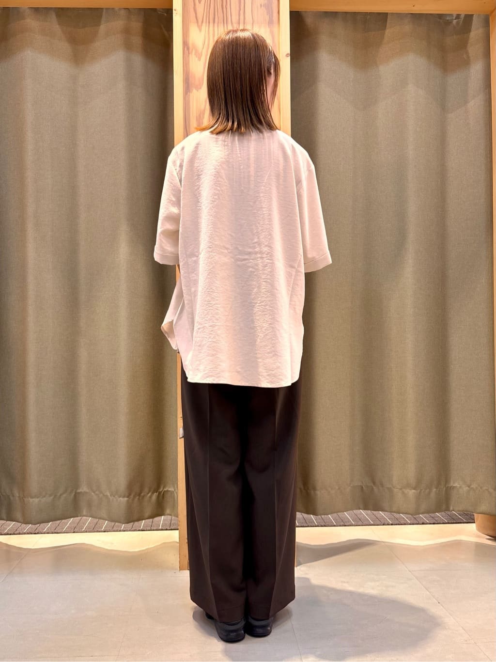 HaNeさんの「THE SHOP TK｜ダブルポケット5分袖シャツ/体型カバー／洗濯機OK」を使ったコーディネート