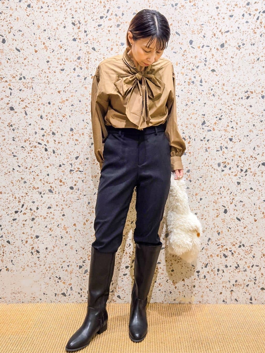 yoshimiさんの「OPAQUE.CLIP｜裏起毛ハイストレッチイージーテーパードパンツ【洗濯機OK】」を使ったコーディネート