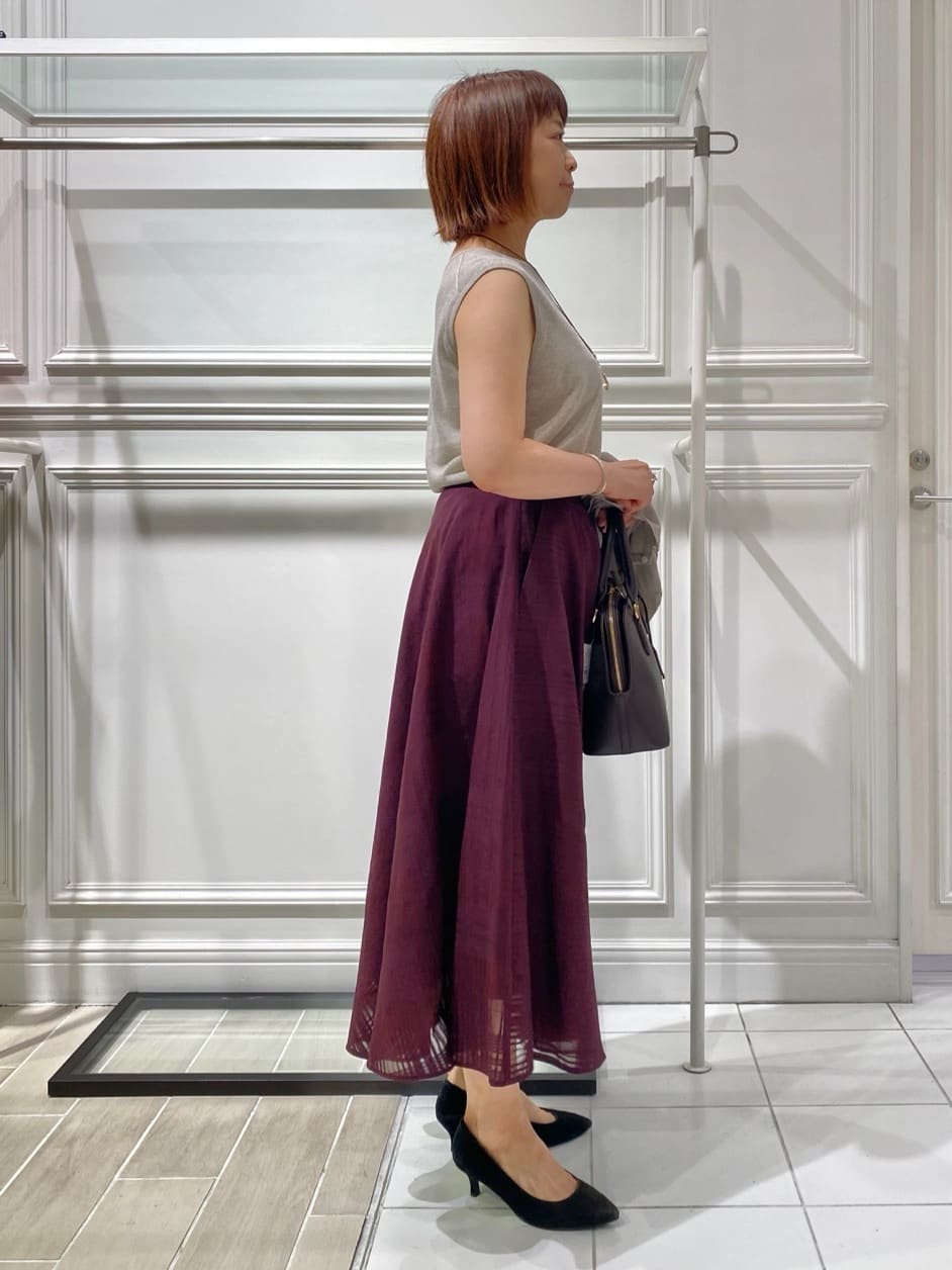 AKKOさんの「UNTITLED｜【アンサンブル可/洗える】シアーノースリーブ プルオーバー」を使ったコーディネート