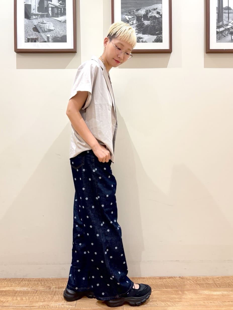 Ayumiさんの「SHOO･LA･RUE｜【S-LL】さらりと着たい大人のための 麻調半袖ジャケット」を使ったコーディネート