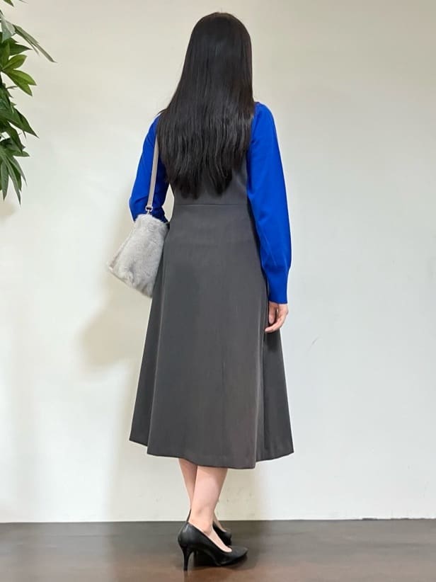 カレンさんの「UNTITLED｜【アンサンブル可/洗える】シルクウールカシミヤ ドルマンスリーブニット」を使ったコーディネート