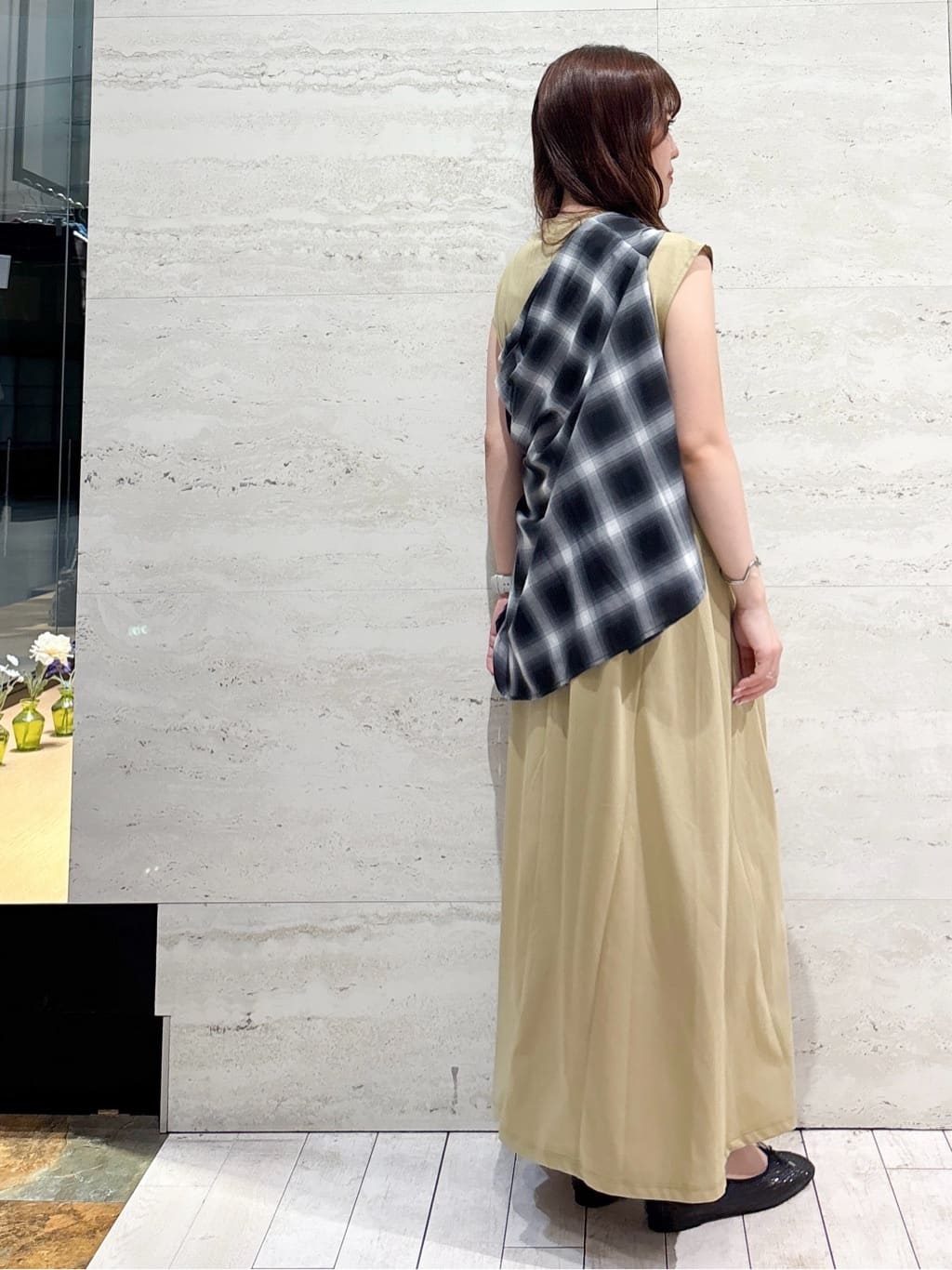 かほさんの「OPAQUE.CLIP｜カットソーフレアワンピース【接触冷感／洗濯機洗い可】」を使ったコーディネート