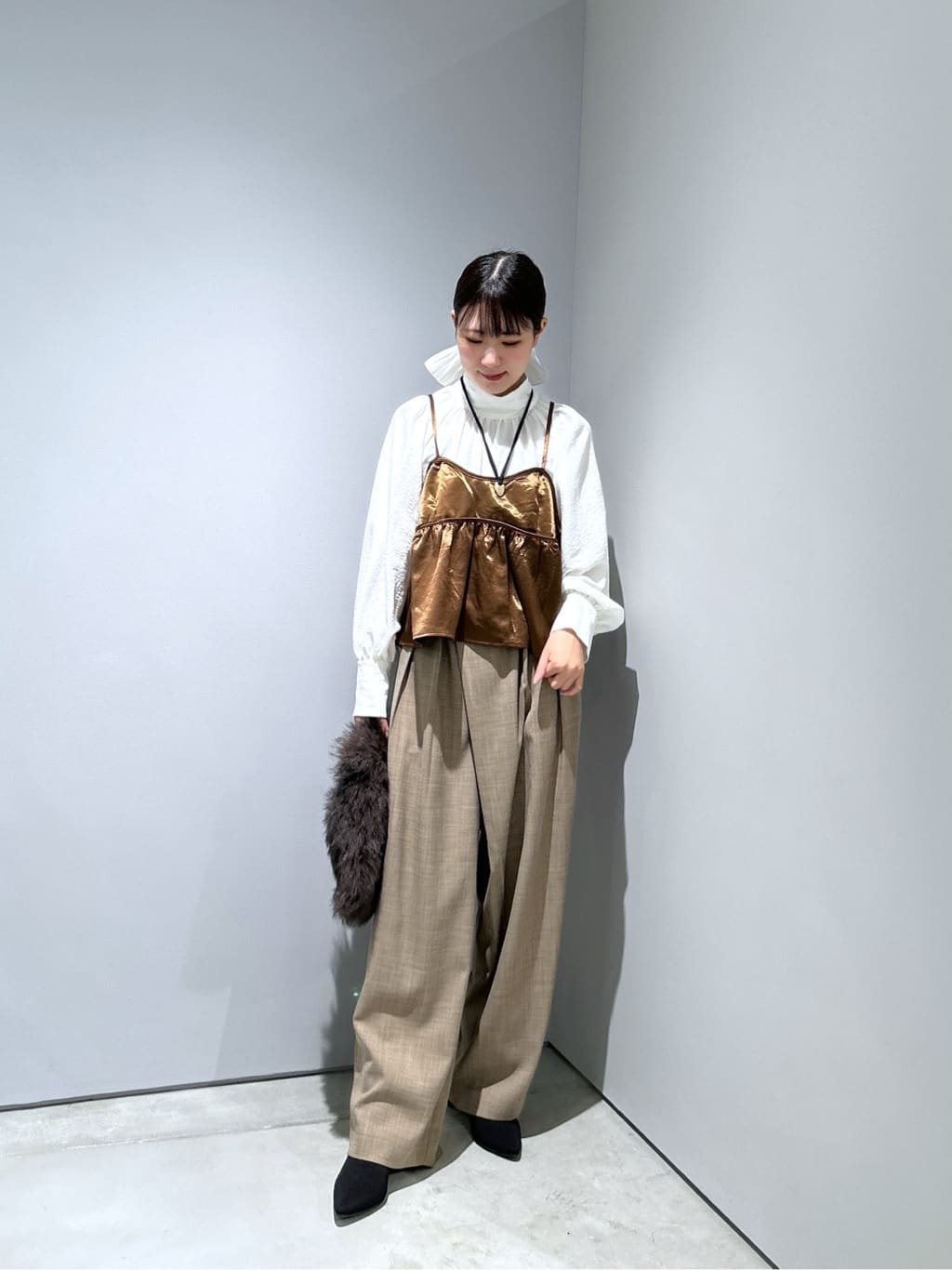 Renoさんの「INDIVI｜【一部店舗限定】サテンビスチェキャミソール」を使ったコーディネート