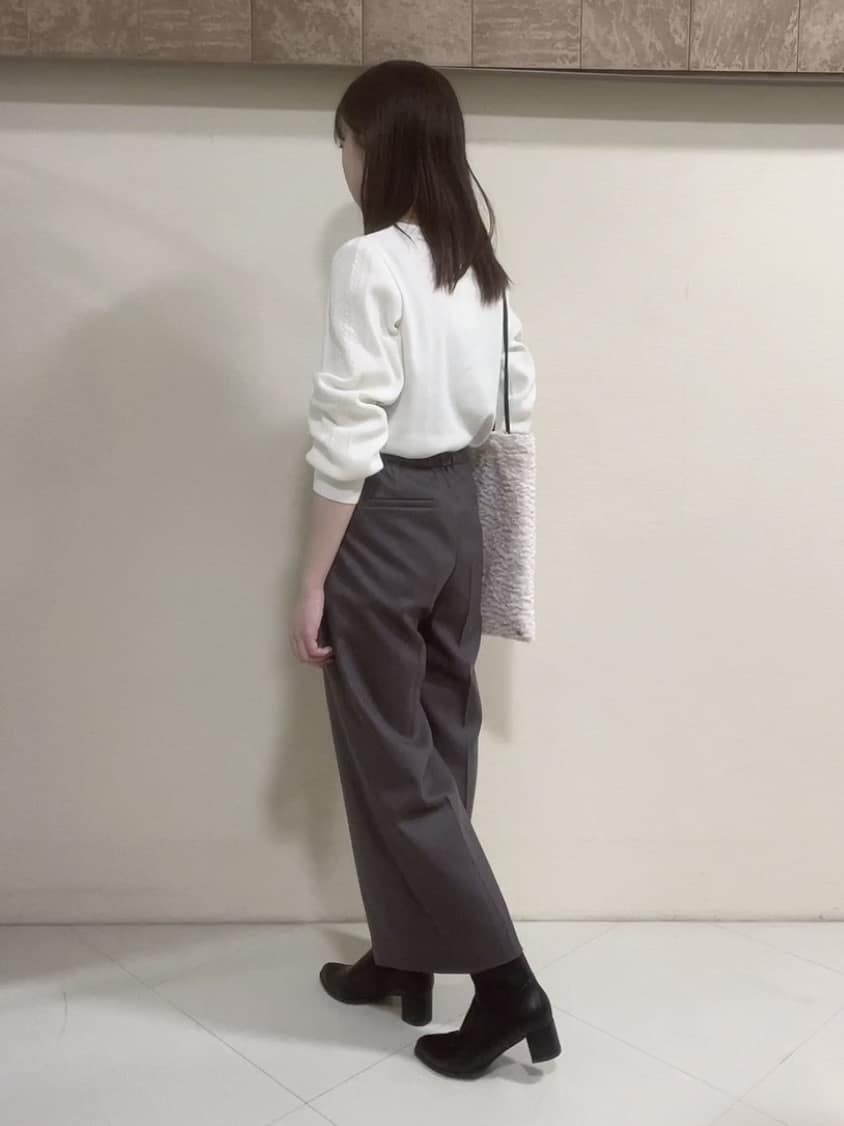 yukaさんの「Reflect｜【腰周りすっきり◎】ワイドクロップドパンツ」を使ったコーディネート