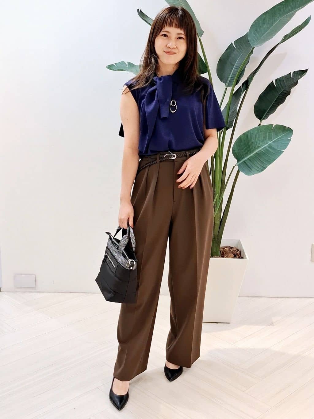 YuKaRiさんの「UNTITLED｜【アンサンブル可/洗える】シアーノースリーブ プルオーバー」を使ったコーディネート