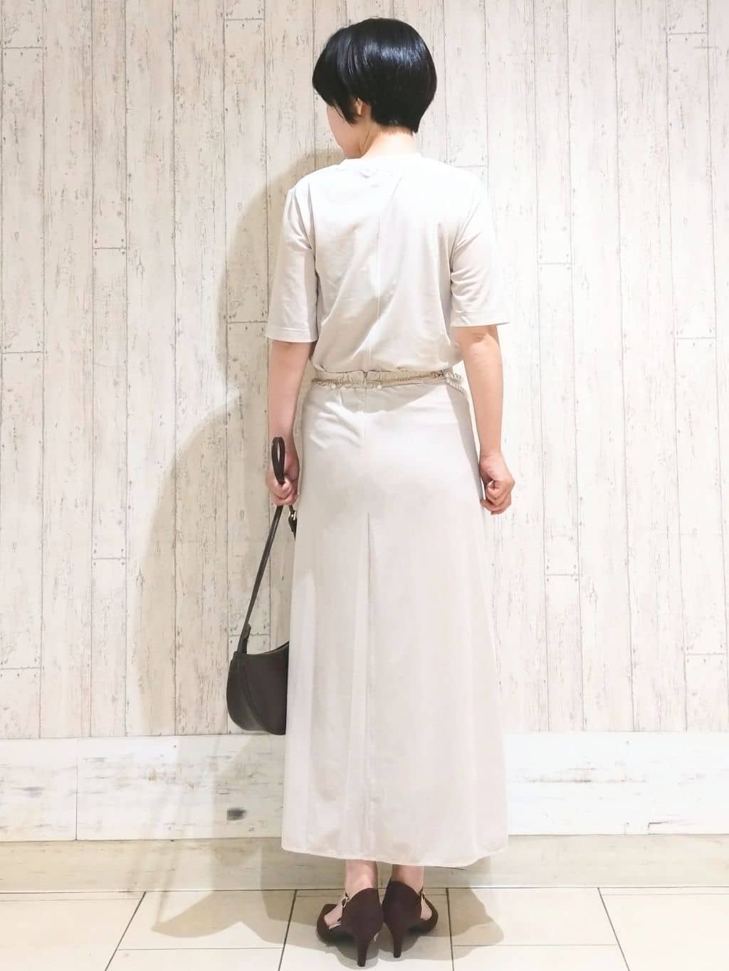 せとなさんの「index｜《andGIRL掲載》ベロアボクシーTシャツ【洗濯機洗い可】」を使ったコーディネート