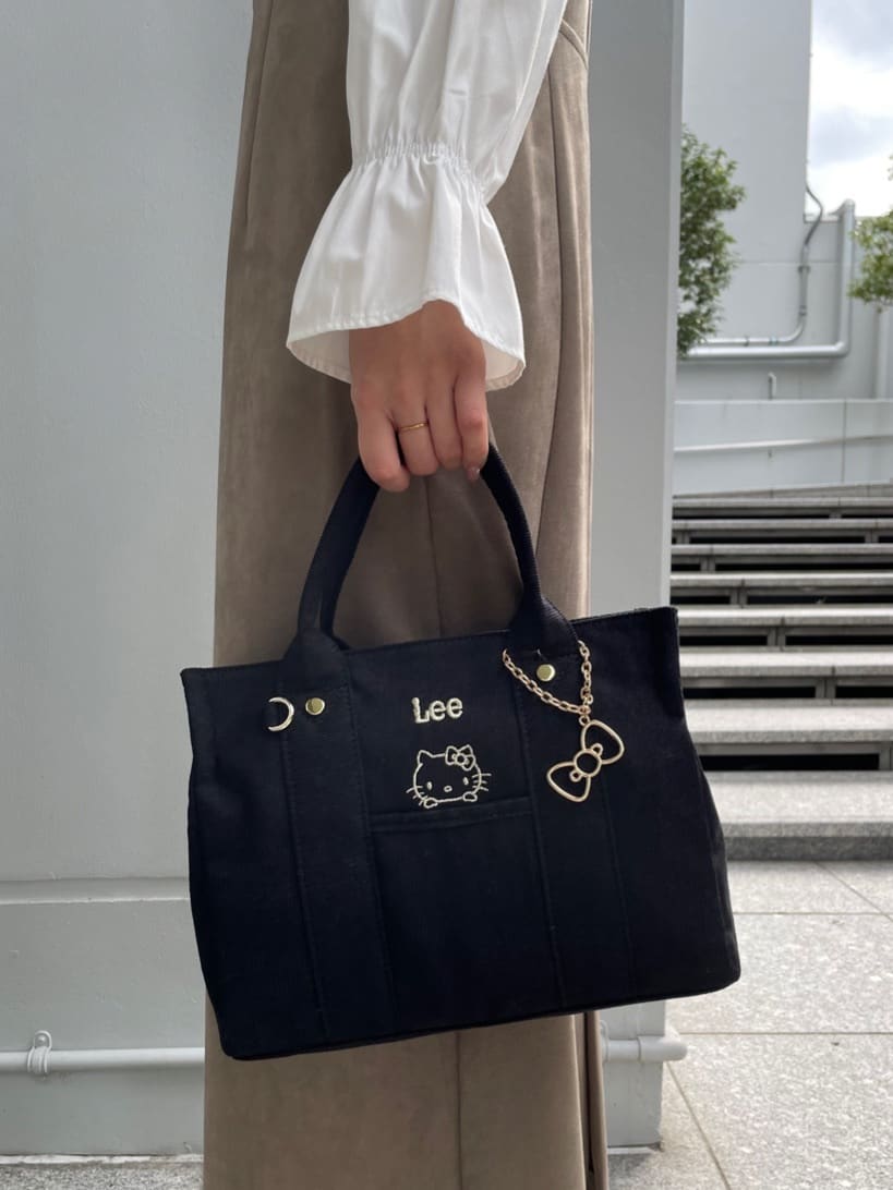NATSUMIさんの「grove｜フリルカラーリボンブラウス」を使ったコーディネート