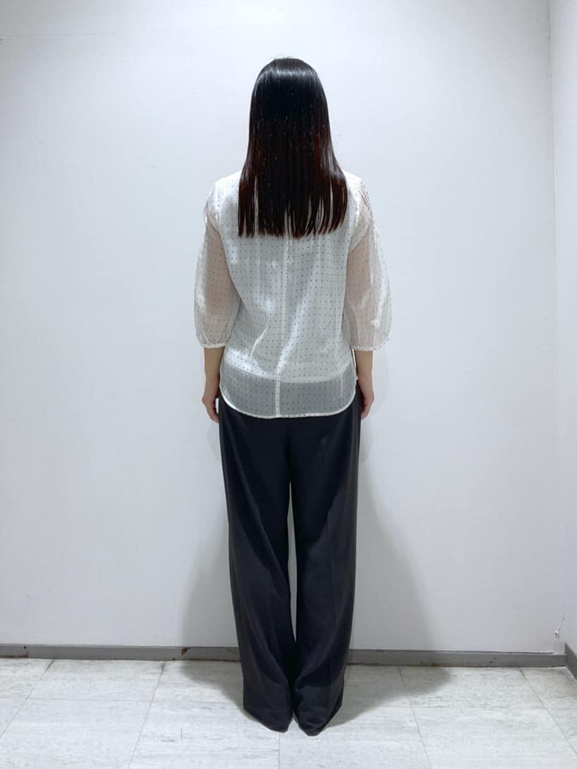 meiさんの「INDIVI｜【着心地◎！】タックワイドパンツ」を使ったコーディネート
