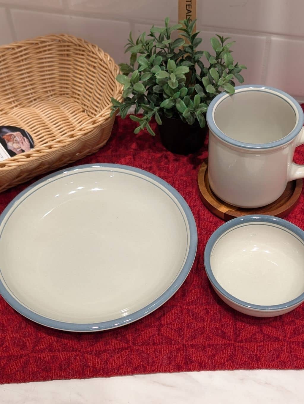 シモさんの「212 KITCHEN STORE｜アカシア スタッキングコースター」を使ったコーディネート