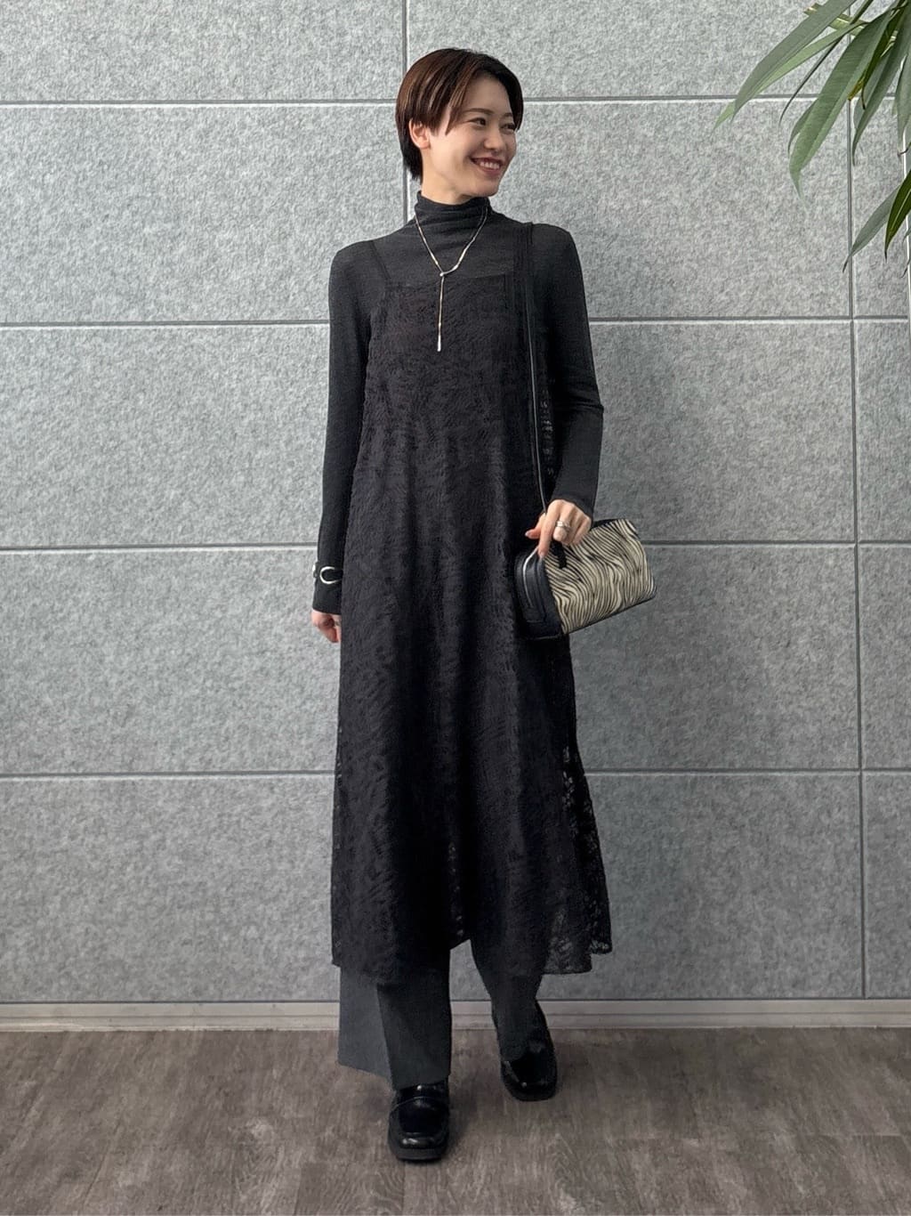 kanaeさんの「INDIVI｜【レイヤード◎】レースキャミドレス」を使ったコーディネート