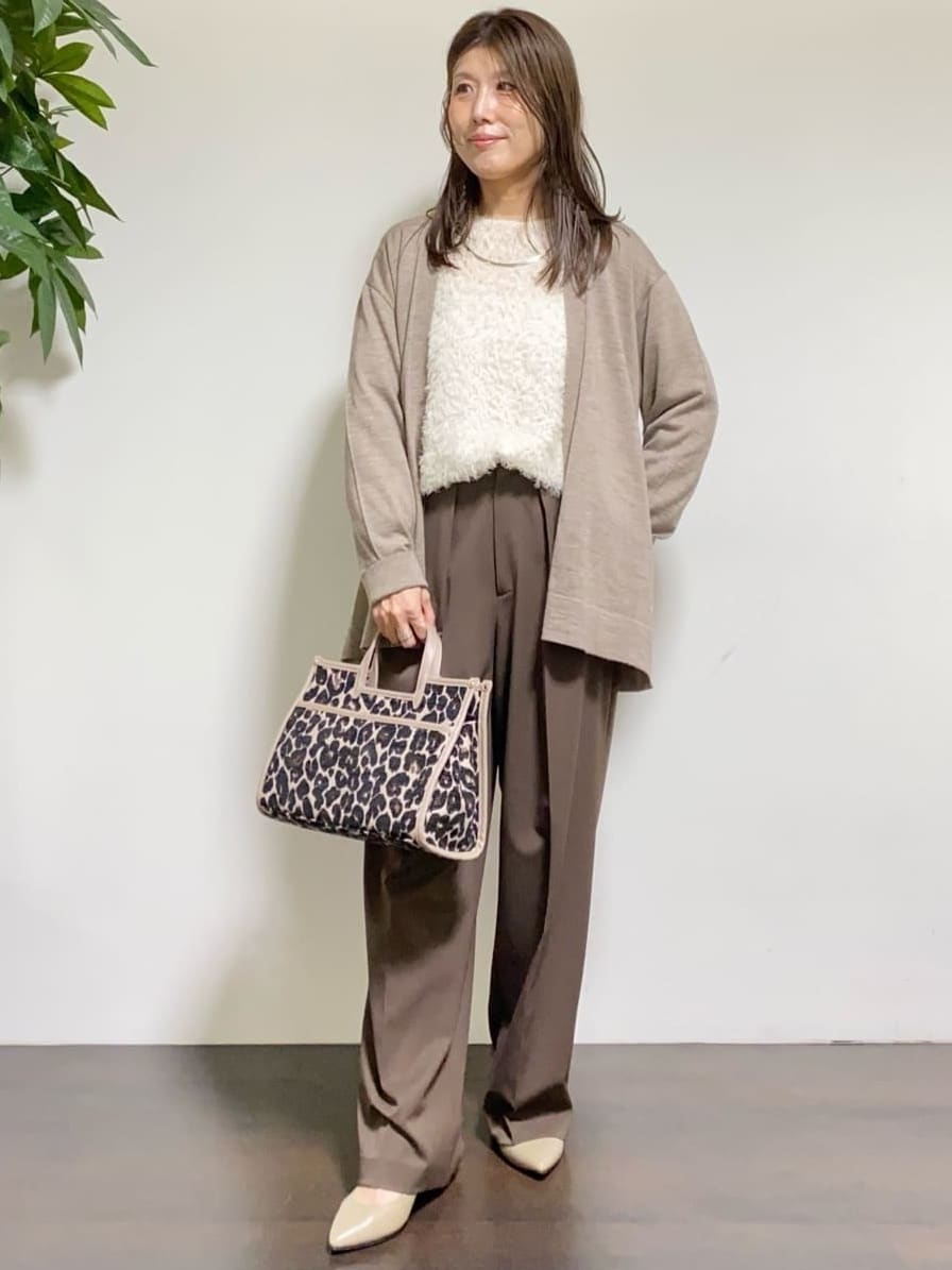 tomoさんの「UNTITLED｜【洗える/1枚で着映え】カットジャカードトップス」を使ったコーディネート