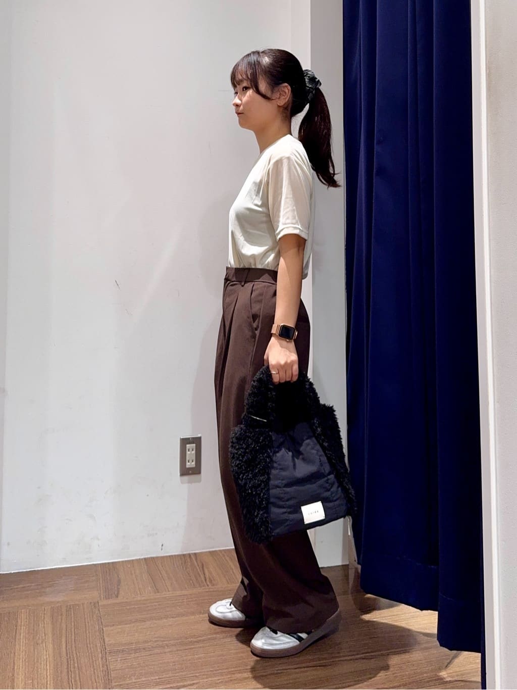 cherryさんの「THE SHOP TK｜シアーベロアカットソー【洗える】」を使ったコーディネート
