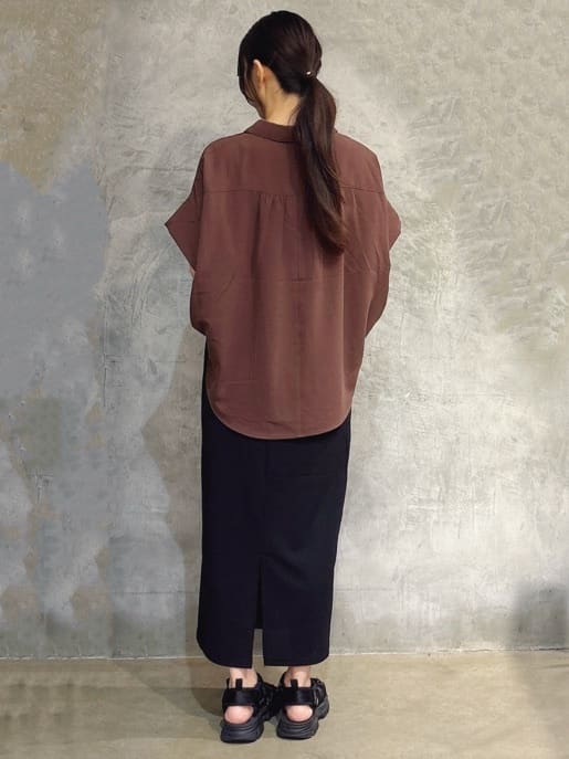 misaさんの「THE SHOP TK｜【インしなくても決まる】スキッパーシャツ/接触冷感/防シワ/速乾」を使ったコーディネート