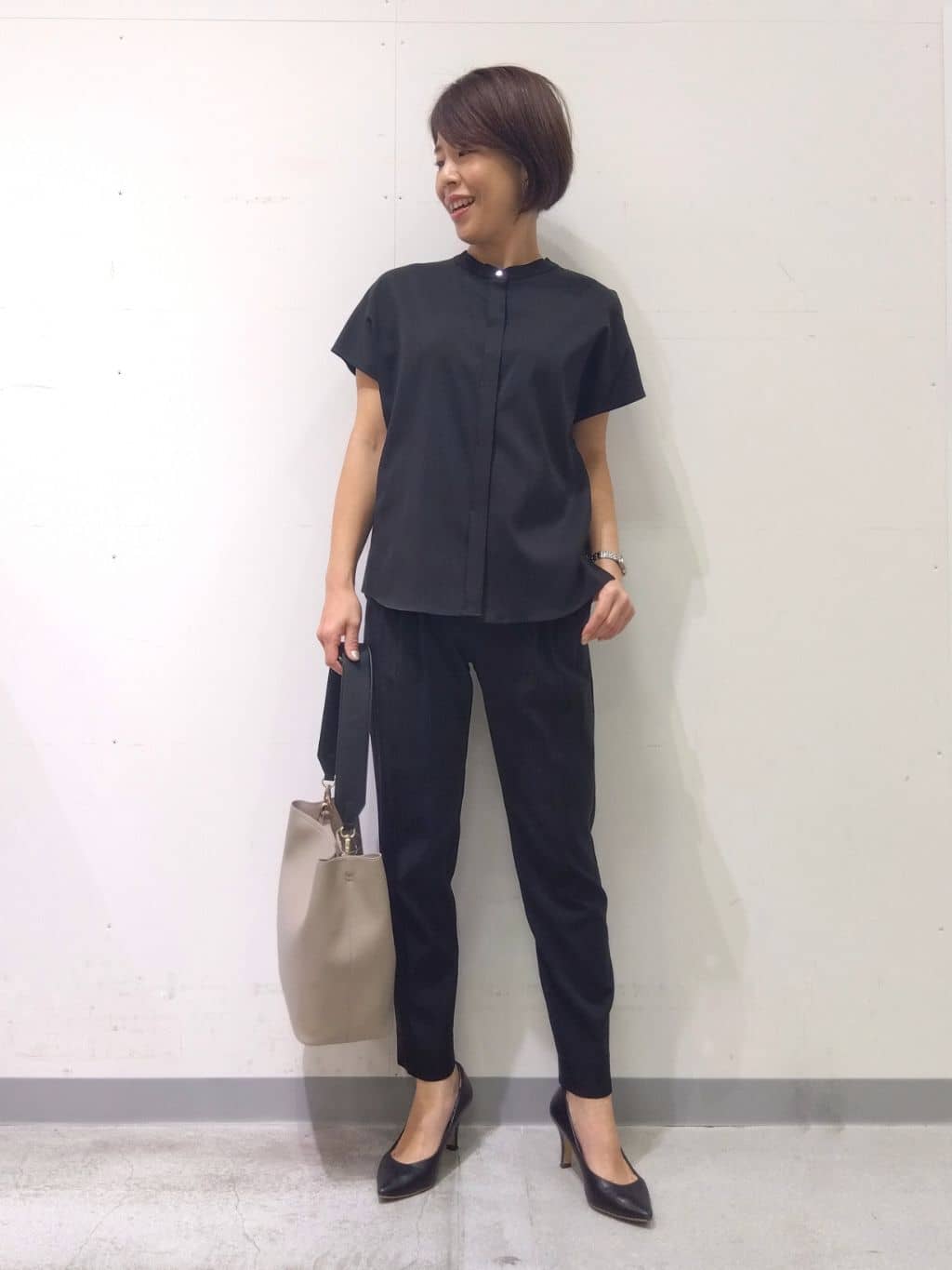 Kさんの「INDIVI｜【洗える／汗ジミ防止】バイカラー＆アシメヘム Tシャツ」を使ったコーディネート