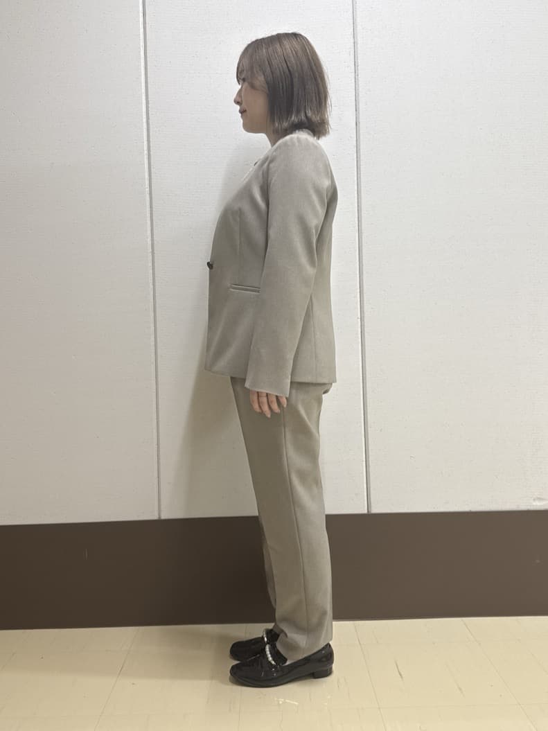 Rikoさんの「INDIVI｜【洗える／通勤／スーツ】メランジストレッチ ノーカラージャケット」を使ったコーディネート