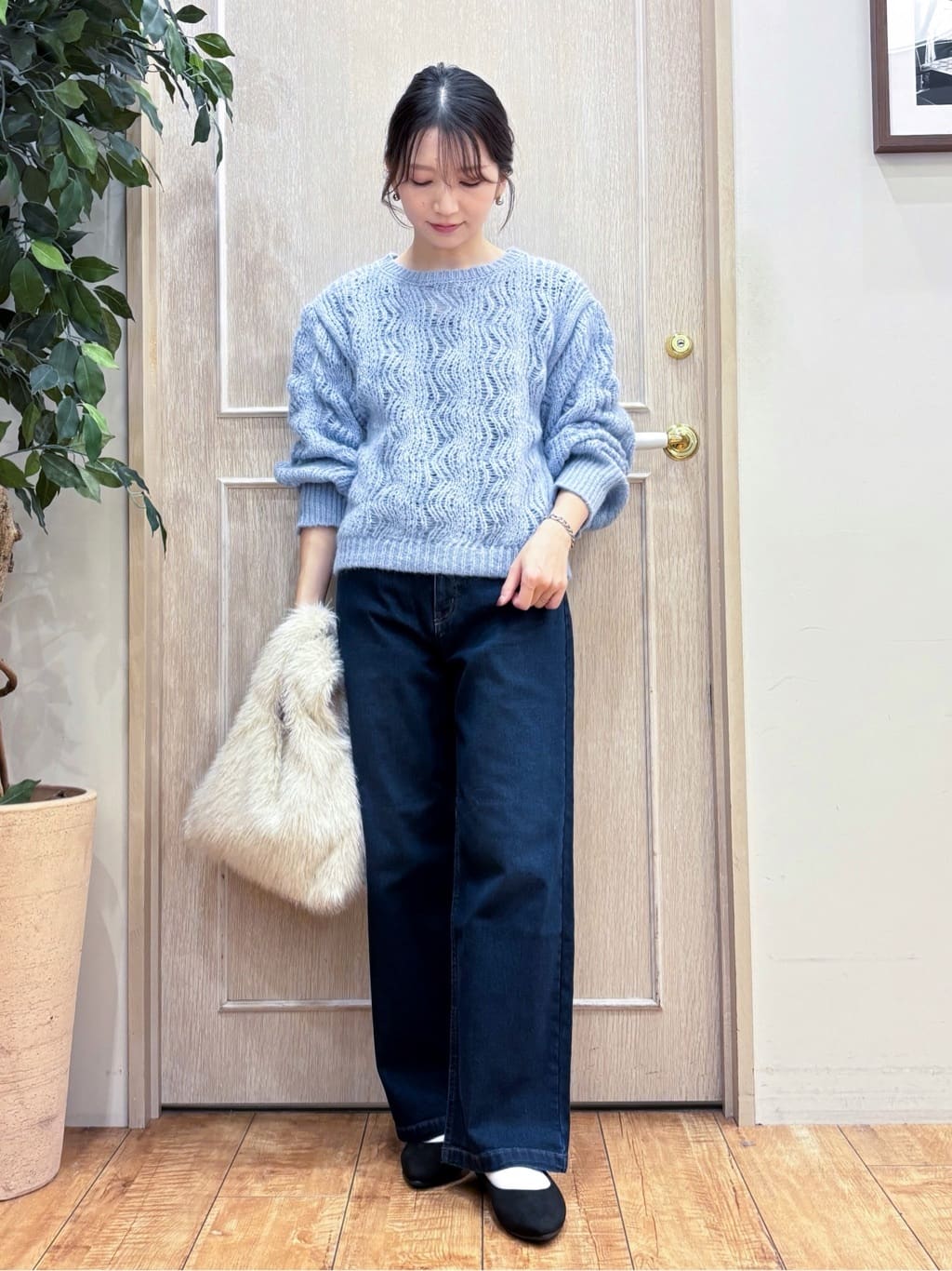 なみさんの「SHOO･LA･RUE｜【S-LL】ふんわり大人の 透かし編みニット」を使ったコーディネート