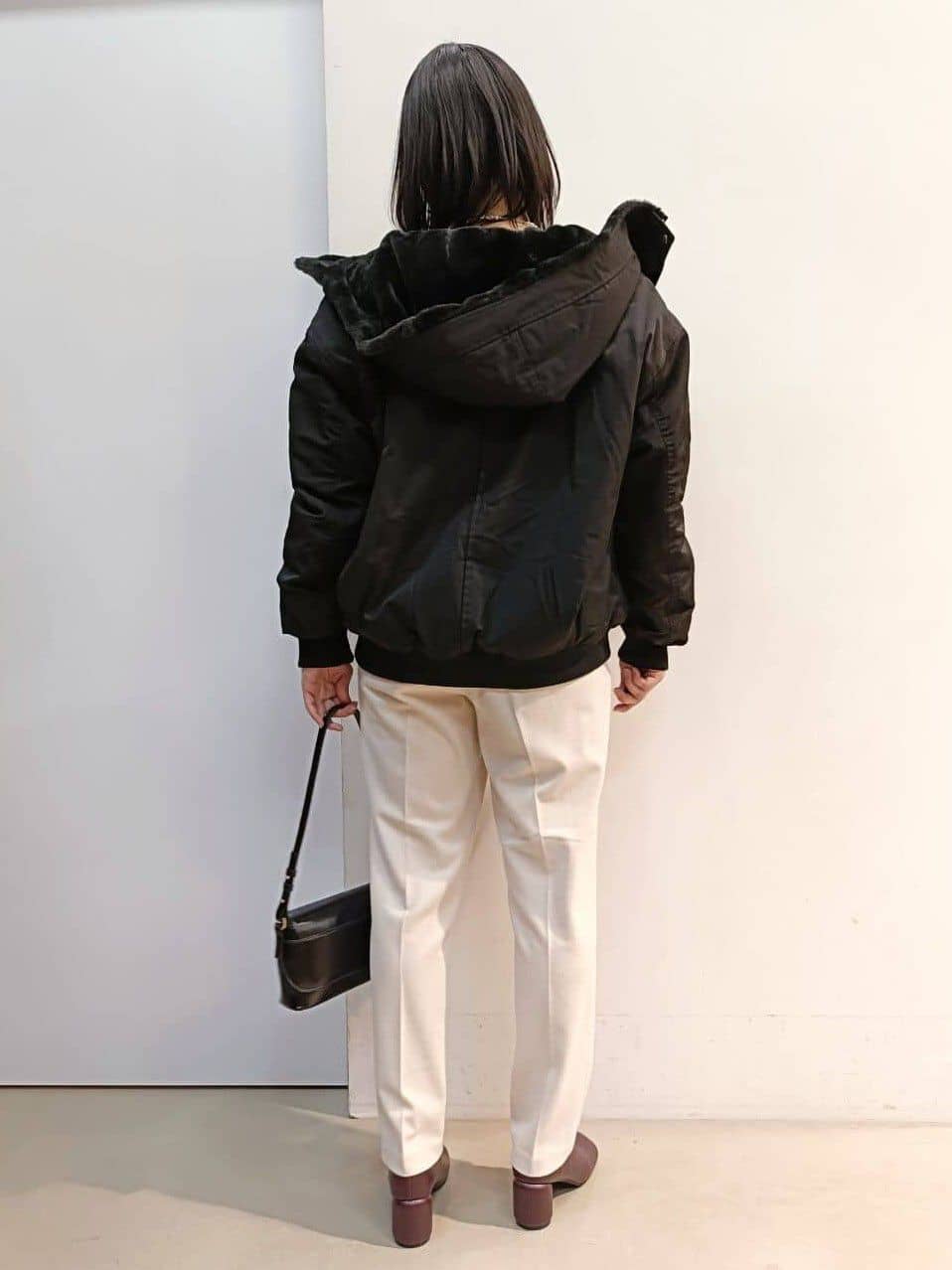 あんさんの「THE SHOP TK｜【華やかで柔らか】ふわふわフェザーニット/洗える・前後2WAY」を使ったコーディネート