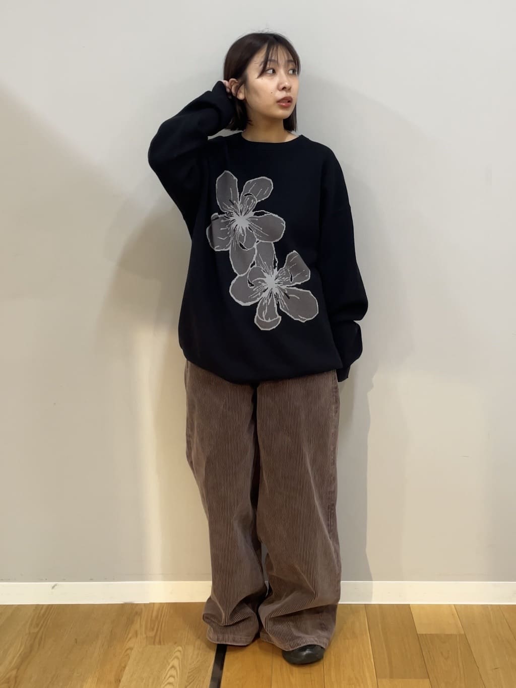 abeさんの「tk.TAKEO KIKUCHI｜フラワーニットプルオーバー」を使ったコーディネート