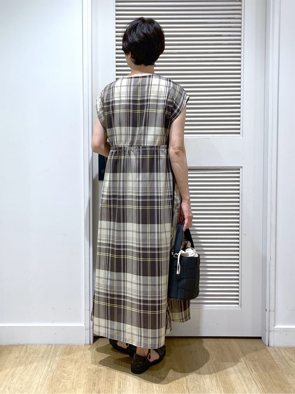 Miyazakiさんの「Dessin｜【リンクコーデ・洗える】ウエストドロスト付きチェック柄ワンピース」を使ったコーディネート