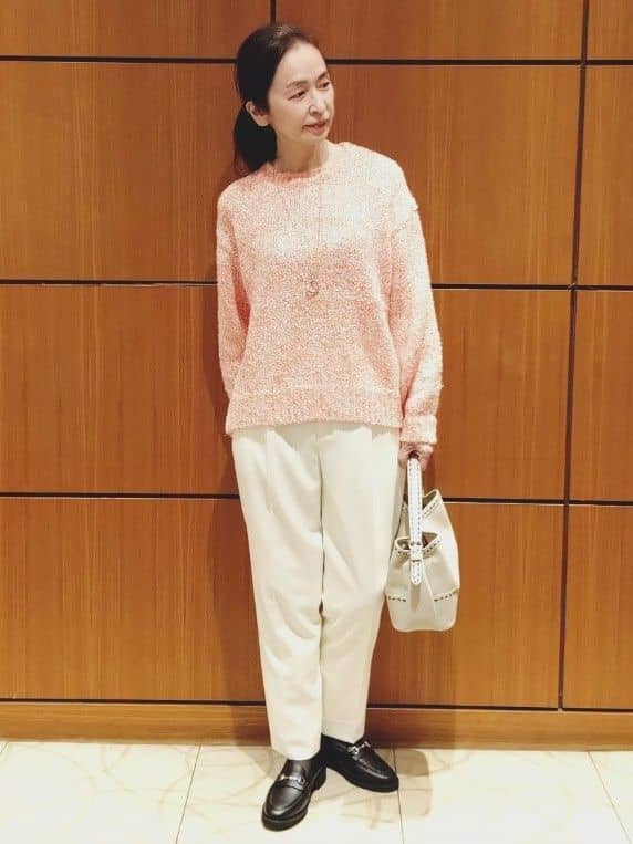 Kさんの「Reflect｜【一枚で着映え◎／ゆったり着られるワンサイズ】スパンコール&times;ラメニット」を使ったコーディネート