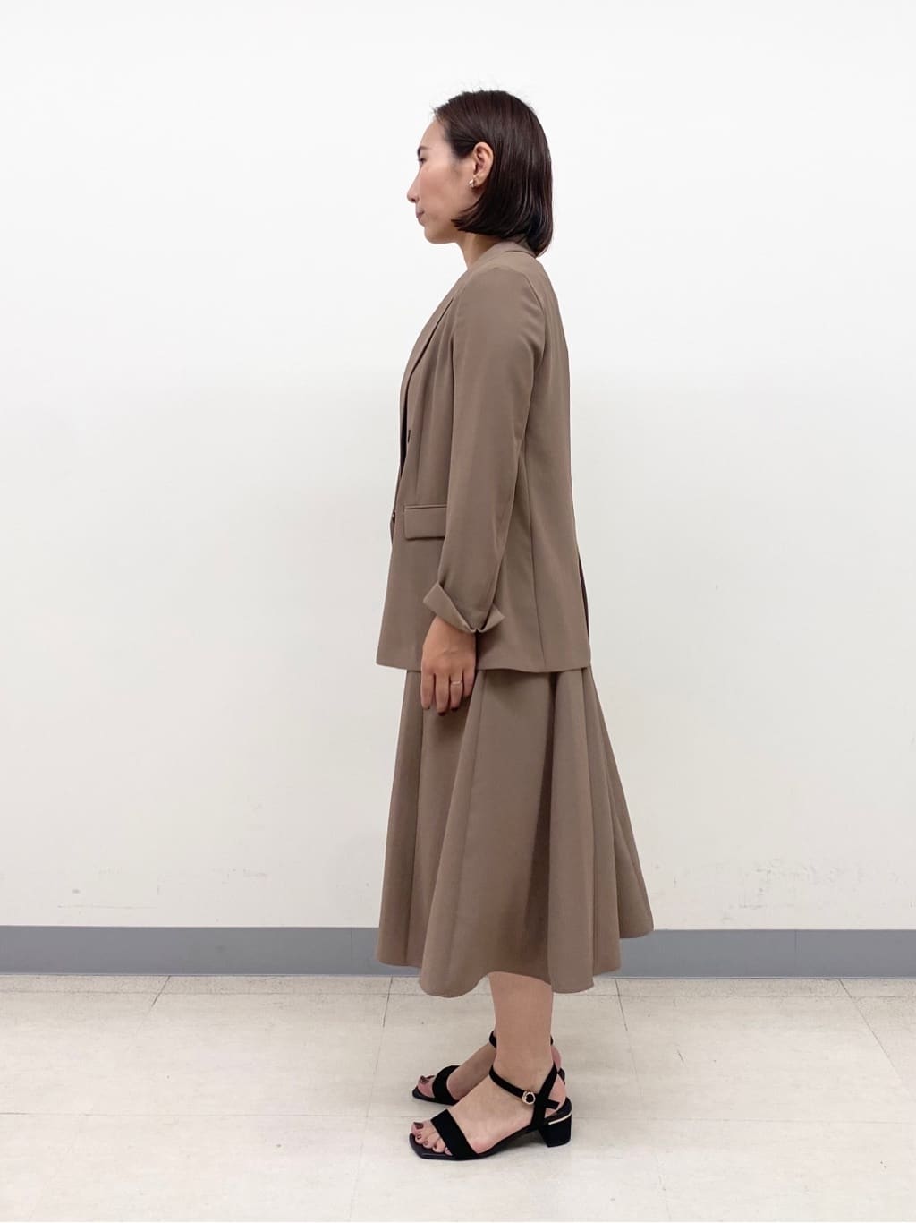YUKARIさんの「INDIVI｜【軽く羽織れる！】ダブルジャケット」を使ったコーディネート