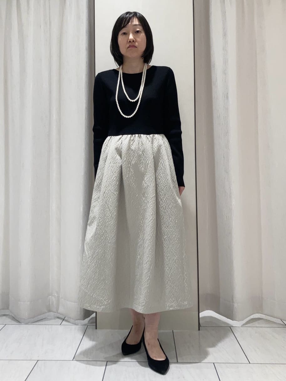 わたなべさんの「UNTITLED｜【大人フェミニン/トレンド】ニット&times;ジャカード ドッキングワンピース」を使ったコーディネート