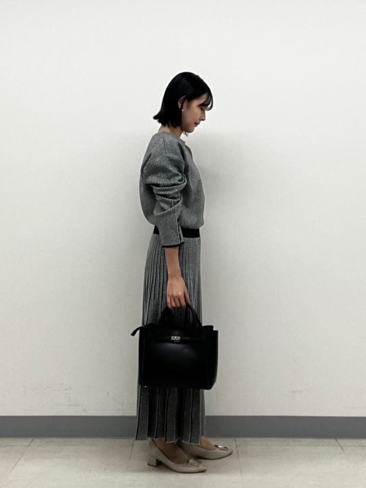 hinanoさんの「INDIVI｜【洗える／SETUP可能】ジャカードボートネックニット」を使ったコーディネート