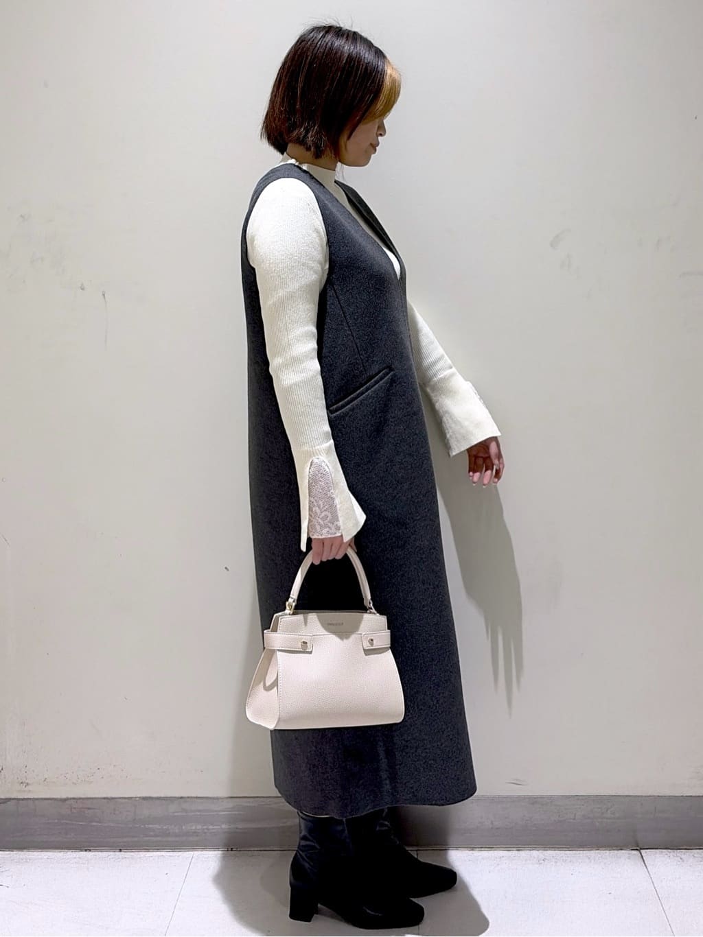 *mai*さんの「OPAQUE.CLIP｜カシミヤブレンドウールミドルピーコート」を使ったコーディネート