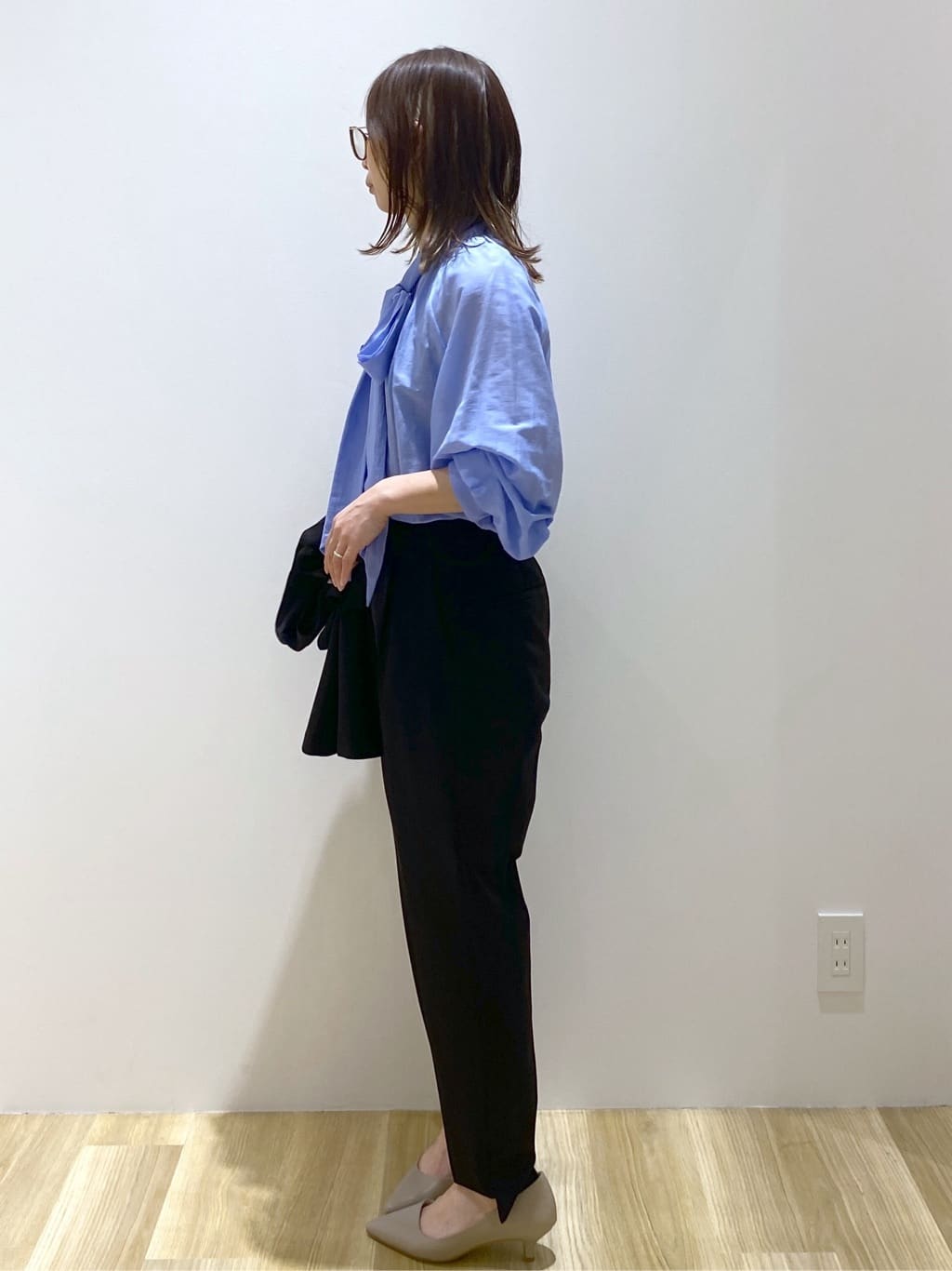 えりさんの「OPAQUE.CLIP｜フリルペプラムジレ／セットアップ対応可【洗濯機洗い可】」を使ったコーディネート