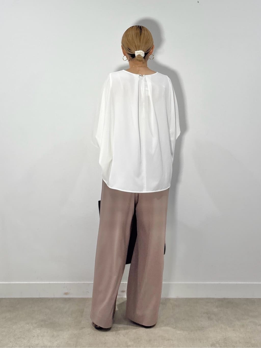kotakiさんの「INDIVI｜【UVケア／SETUP可能】エアリージョーゼット ワイドパンツ」を使ったコーディネート