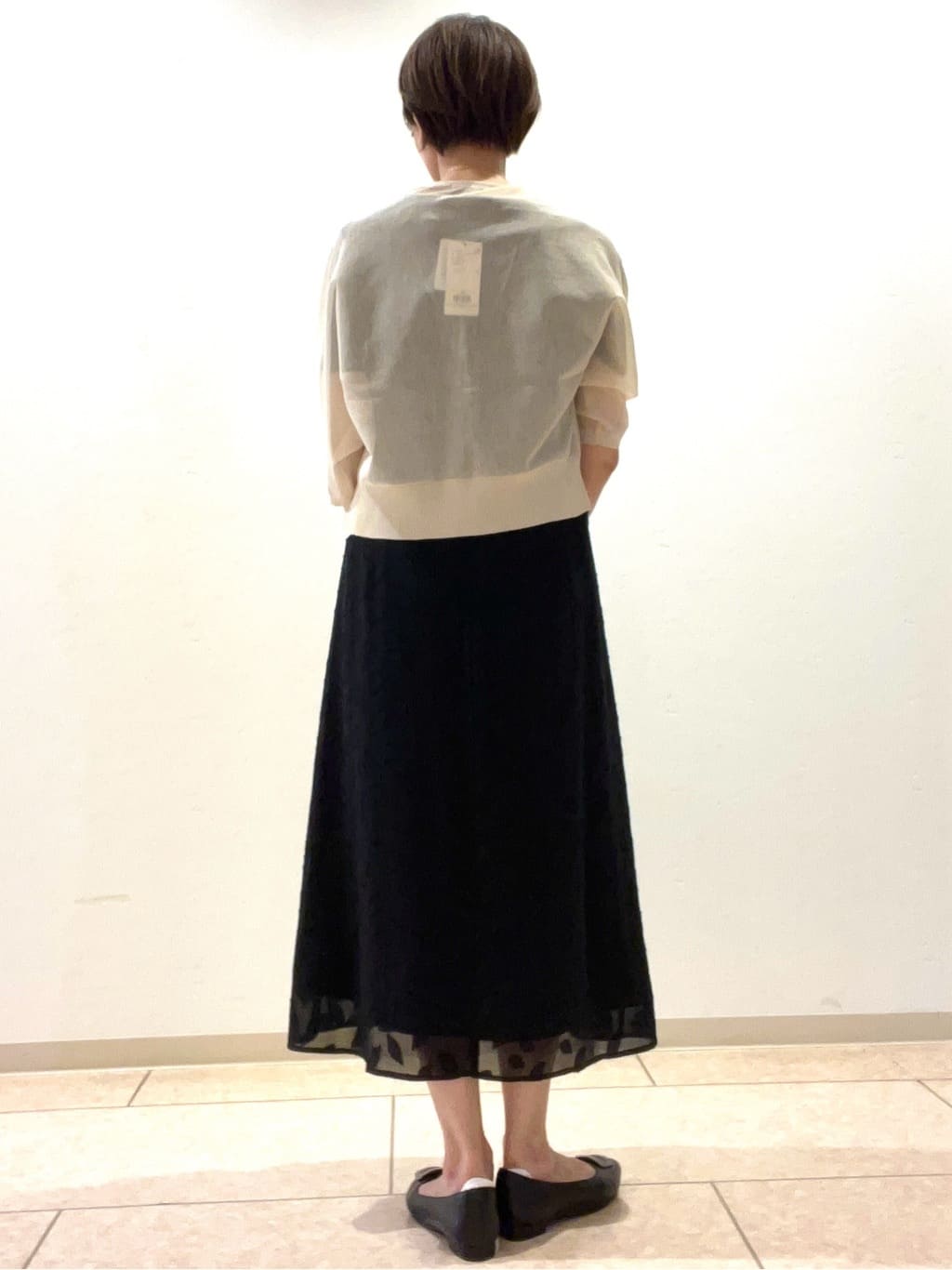 TOMOMIさんの「Reflect｜【撥水／二の腕カバー】ケープデザインワンピース」を使ったコーディネート