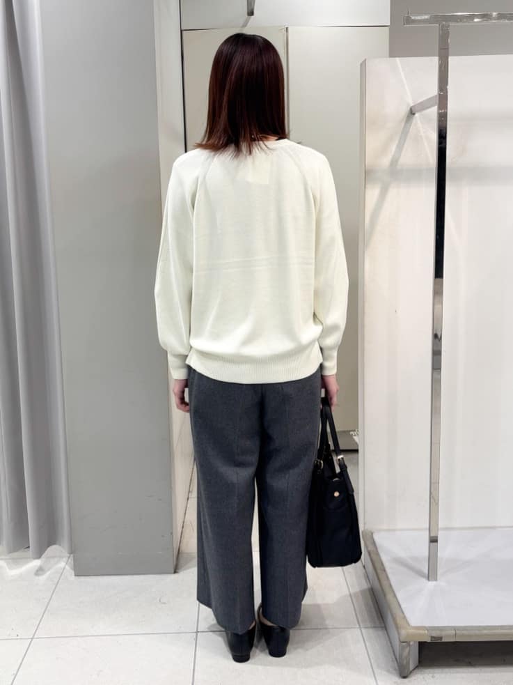 yuiさんの「Reflect｜【ゆったり着られる◎】ラグランスリーブニット」を使ったコーディネート