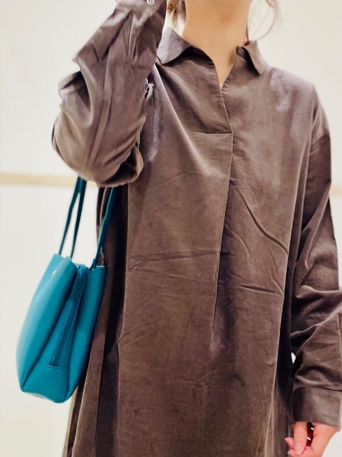 c_h_i_k_aさんの「SHOO･LA･RUE｜【洗濯機可/S-LL】すっきり見えにこだわった コーデュロイチュニックワンピース」を使ったコーディネート