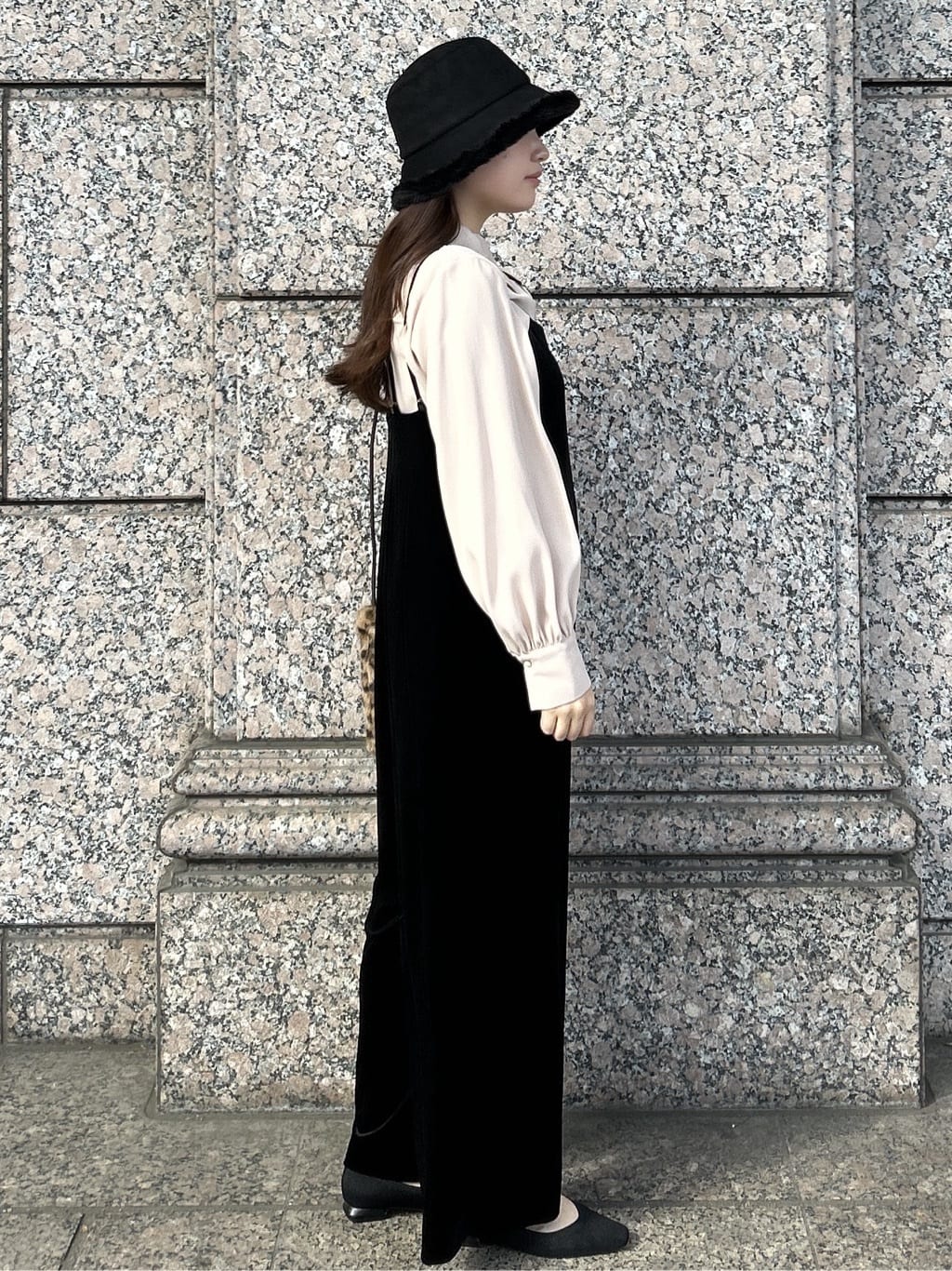 sayaさんの「OPAQUE.CLIP｜【リバーシブル】フェイクムートン&times;フェイクファーバケットハット」を使ったコーディネート