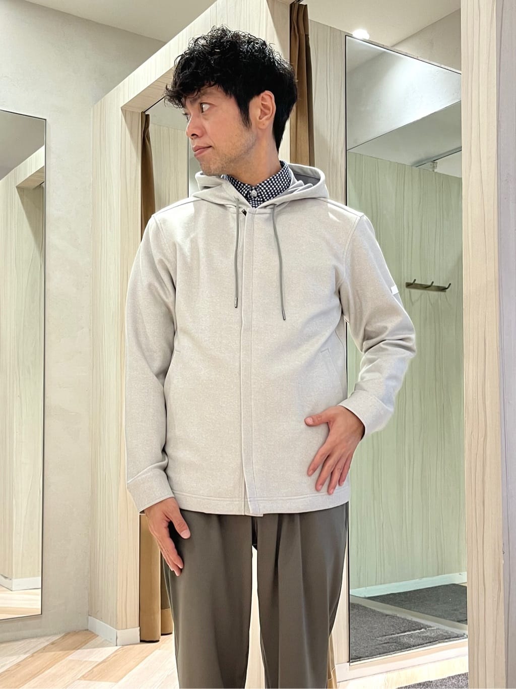 URAさんの「TAKEO KIKUCHI｜チェックボーラーガーゼシャツ」を使ったコーディネート
