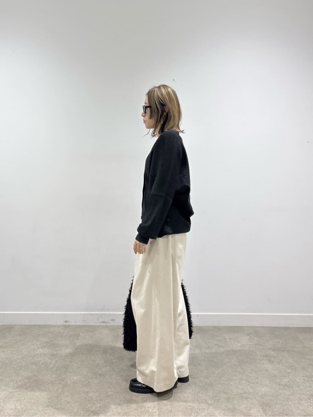 kotakiさんの「INDIVI｜【LE VERNIS】メタルハンドルトートバッグ」を使ったコーディネート