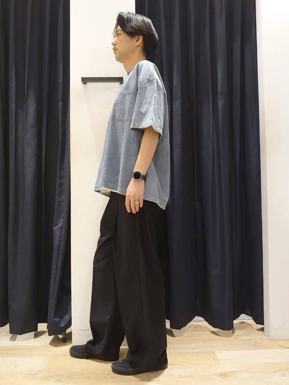 Fさんの「THE SHOP TK｜ライトデニム半袖Tシャツ【洗濯機OK】」を使ったコーディネート