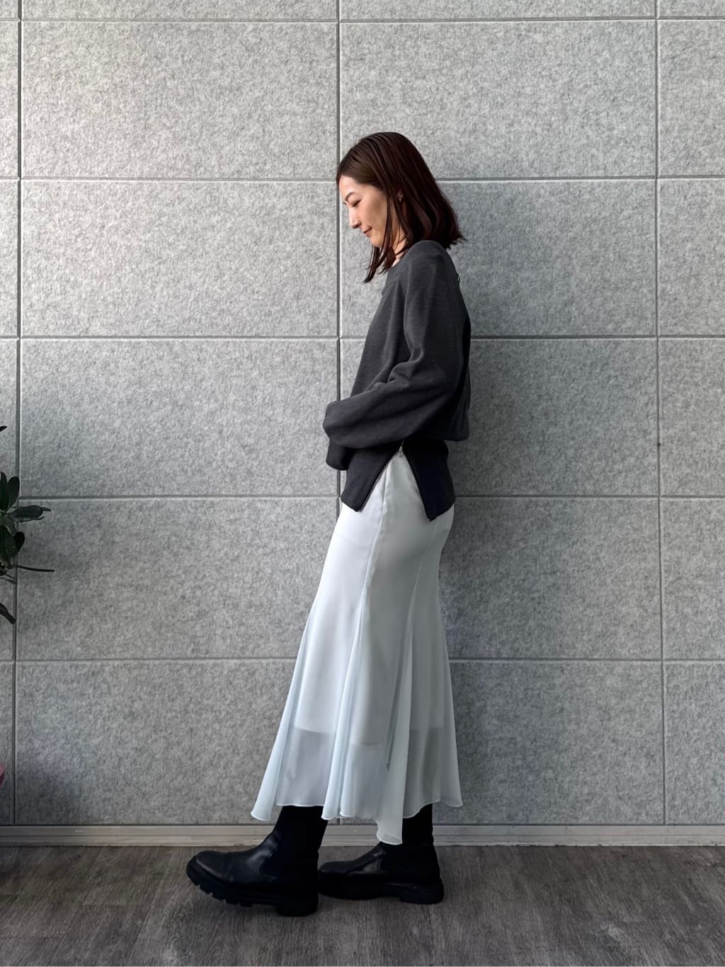 uchi__yamaさんの「CODE A｜off－shoulder sweat」を使ったコーディネート