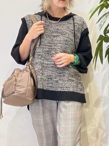 misakiさんの「SHOO･LA･RUE｜【高レビュー/SS-LL/美脚シルエット】すっきりきれい見え テーパードパンツ」を使ったコーディネート