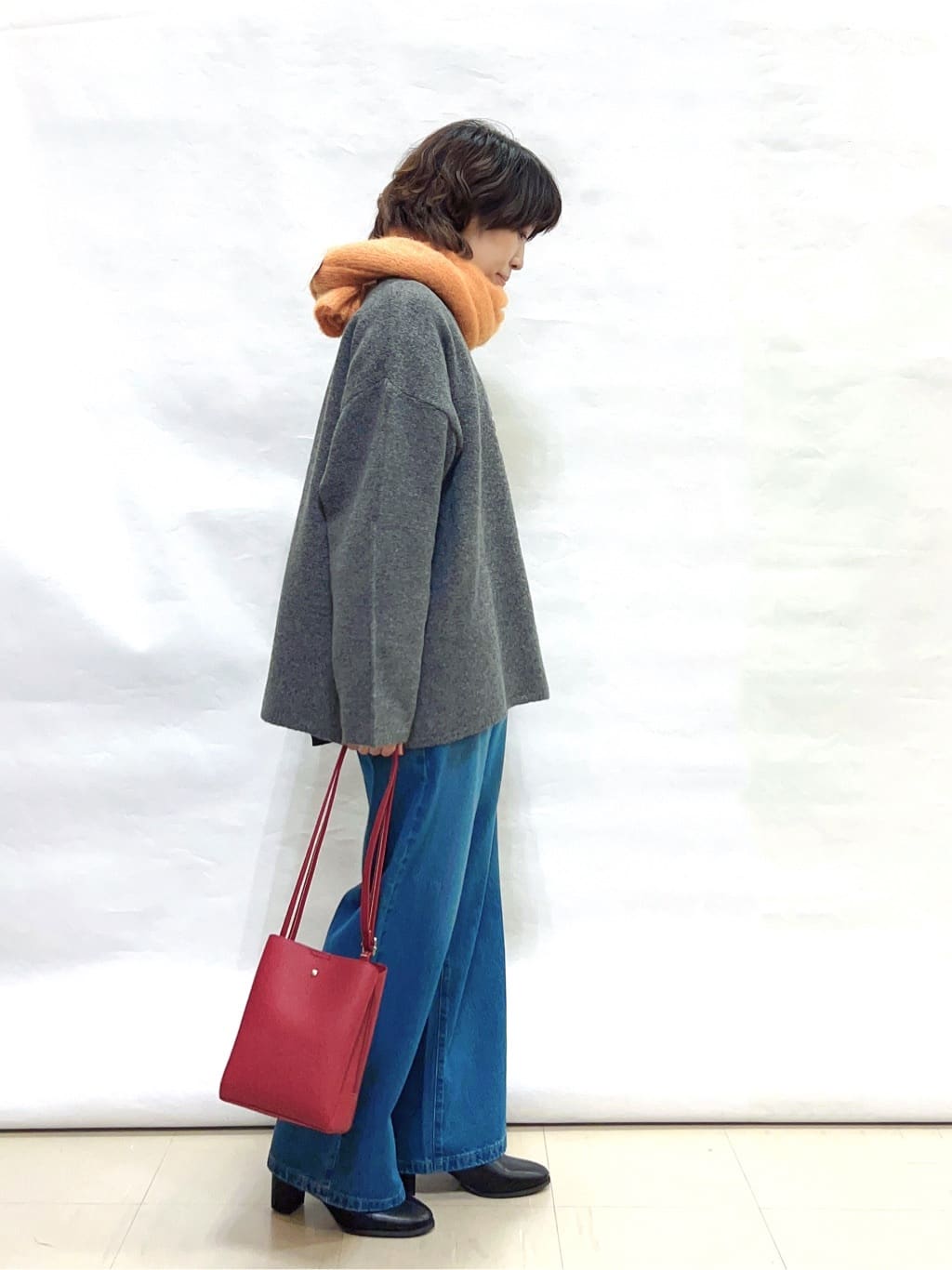 まっつんさんの「SHOO･LA･RUE｜【S-LL】インせず決まる 背中タック入り パフ袖トップス」を使ったコーディネート