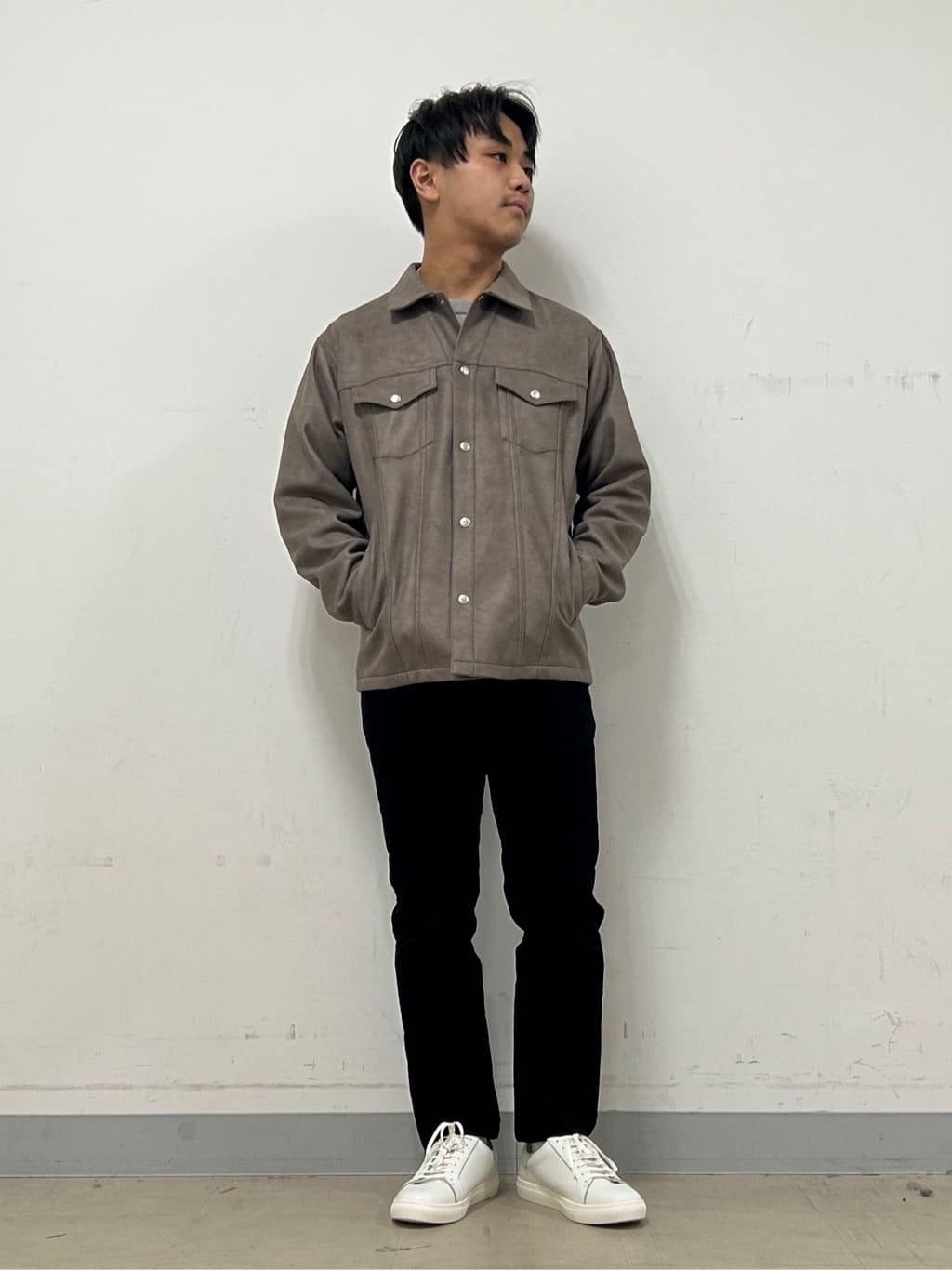 Hiroさんの「TAKEO KIKUCHI｜【Made in JAPAN】ビッグチェック＆スライドパズル柄 ニット」を使ったコーディネート