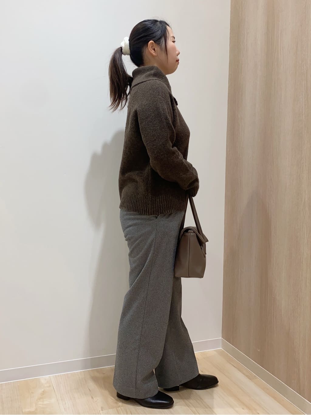 HANAさんの「grove｜サイドジップカラーニットプルオーバー」を使ったコーディネート